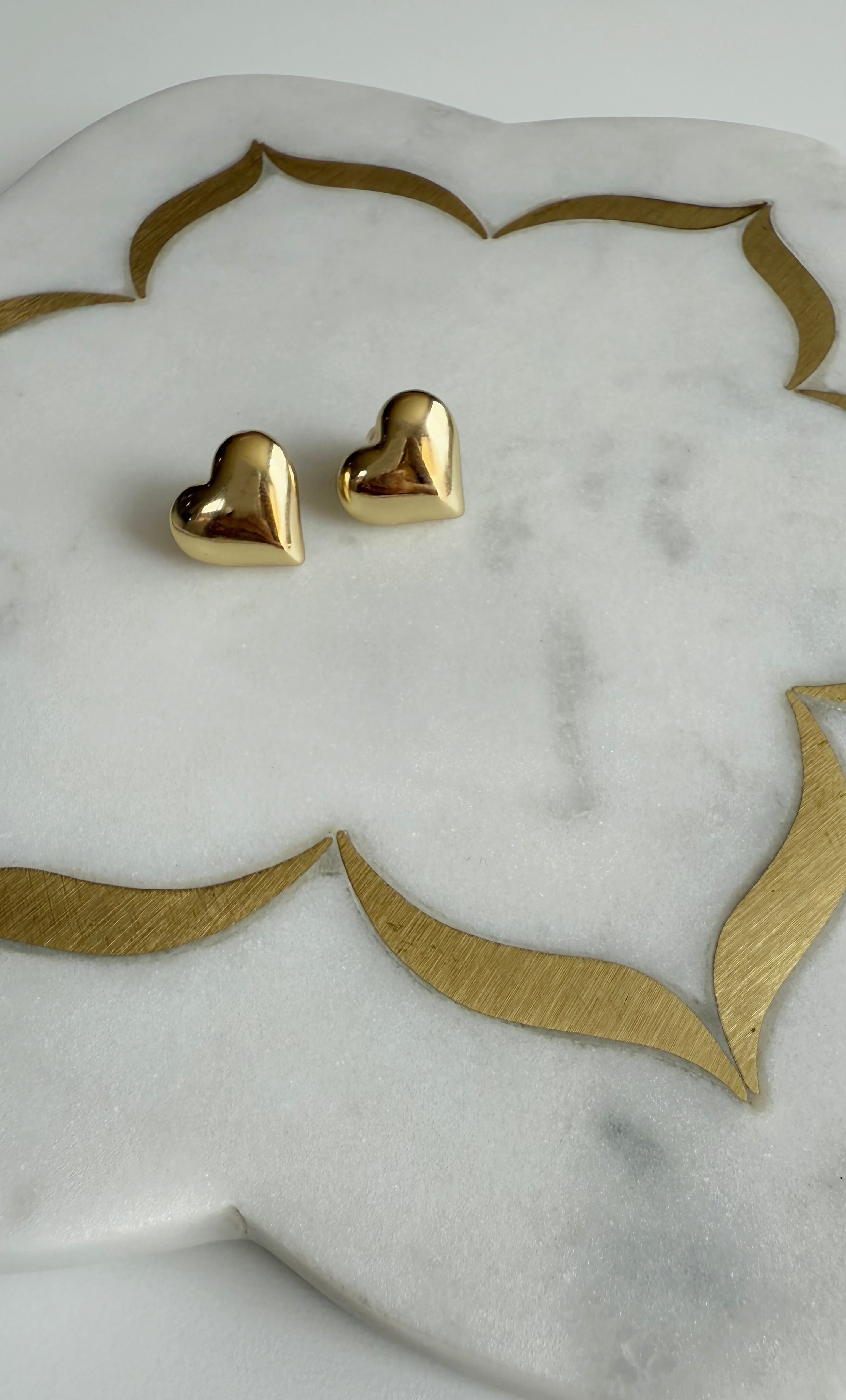 The Tunik Pop Heart Stud Earrings