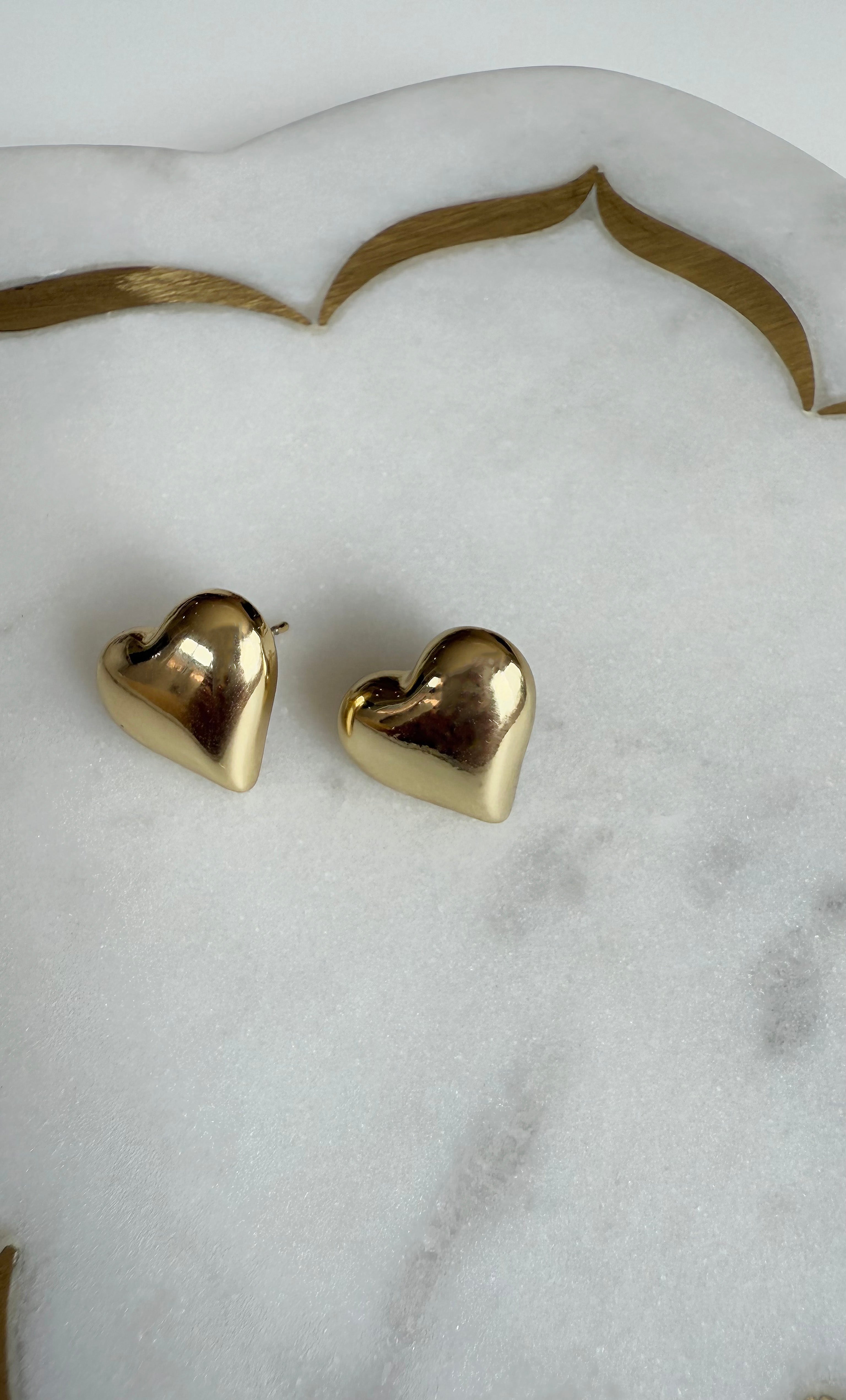 The Tunik Pop Heart Stud Earrings