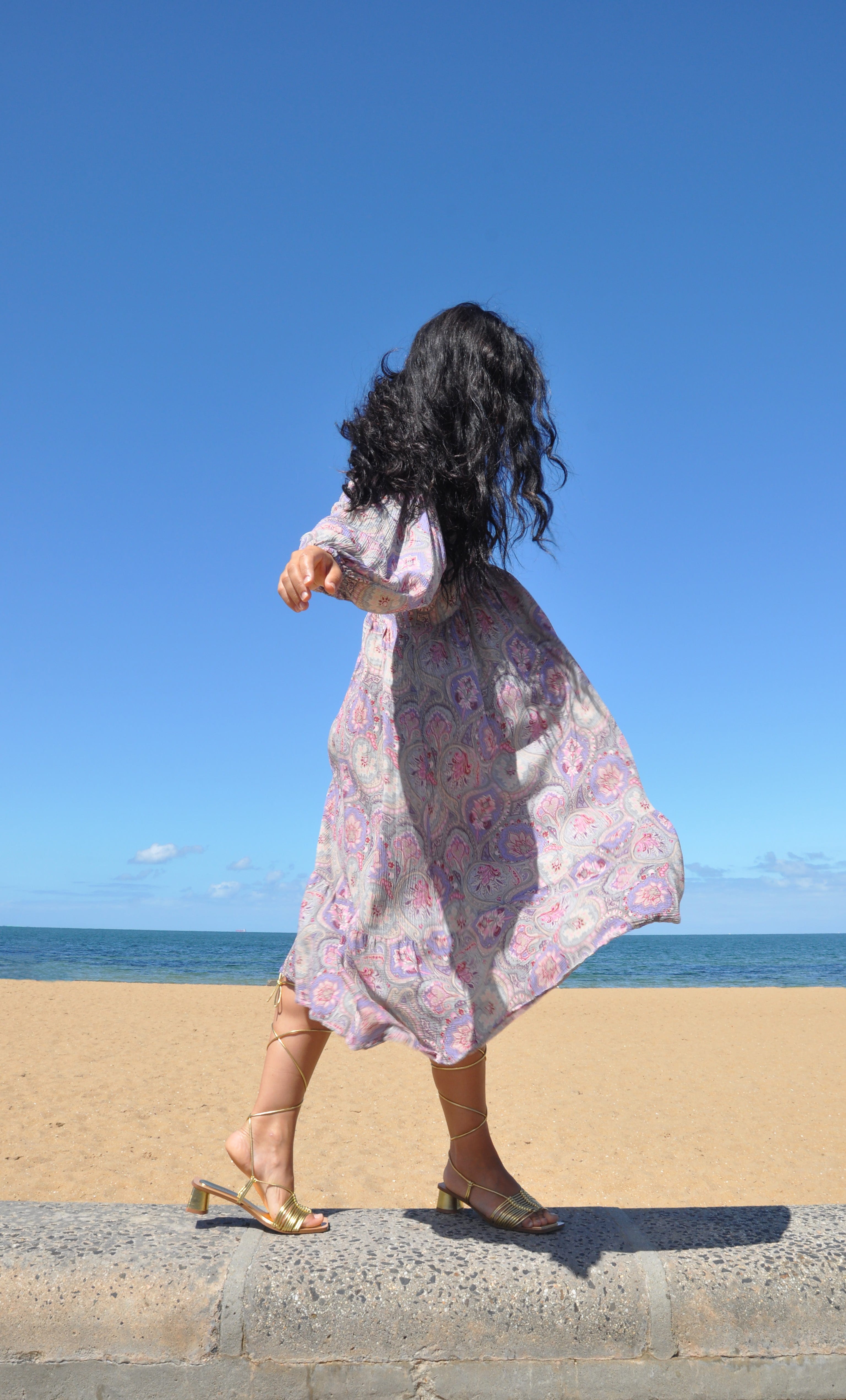 The Tunik Harper midi dress - Pastel Paisley Print